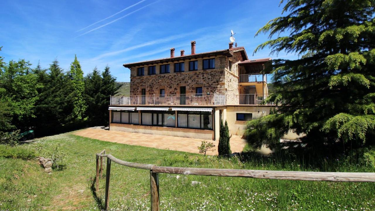 La Romanika De Fellini San Martín de Elines Εξωτερικό φωτογραφία